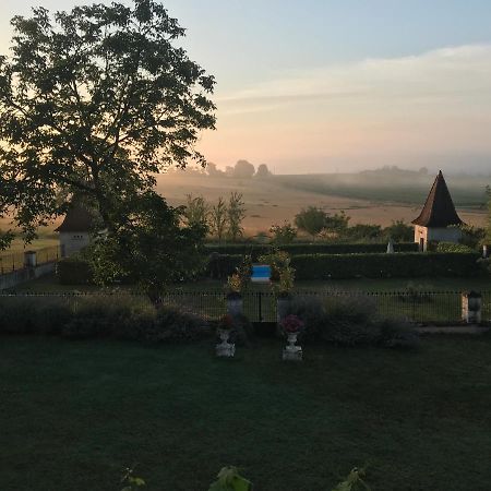 Bed and breakfast Le Manoir de Nabinaud Extérieur photo