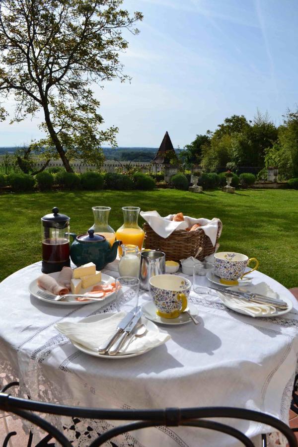 Bed and breakfast Le Manoir de Nabinaud Extérieur photo