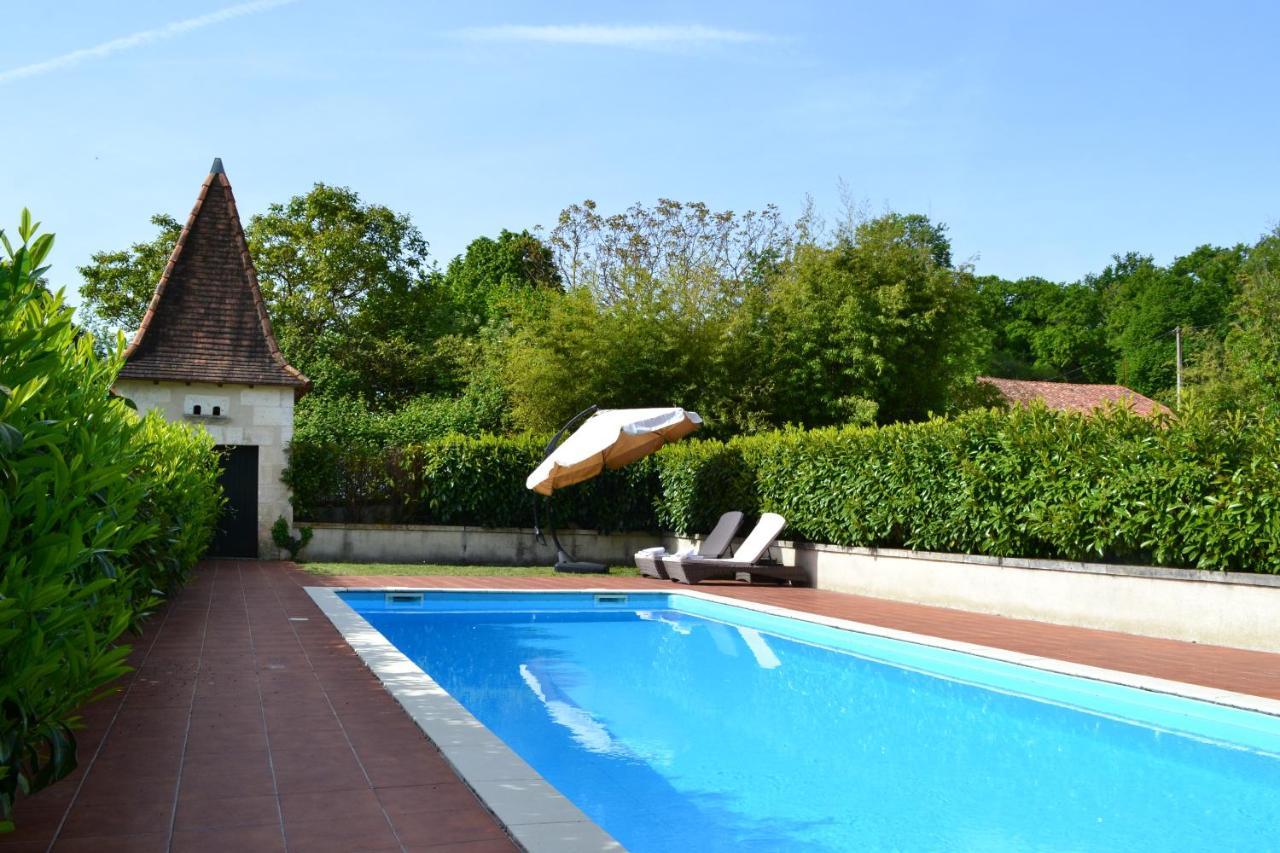 Bed and breakfast Le Manoir de Nabinaud Extérieur photo